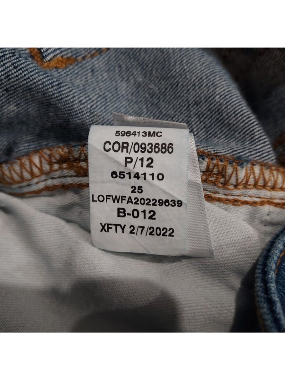 Loft Outlet Petite Jeans Raw Hem Ankle Pants - Picture 10 of 14